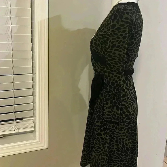 [US4]DM Donna Morgan WMN  Leaf Long Sleeve Surplice Neck Tie Neck Wrap Dress - Picture 5 of 8